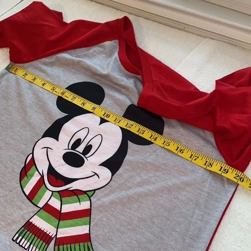Disney pajamas Mickey/Minnie top/pants long sleeve rounded neckline Sz Med NWT
